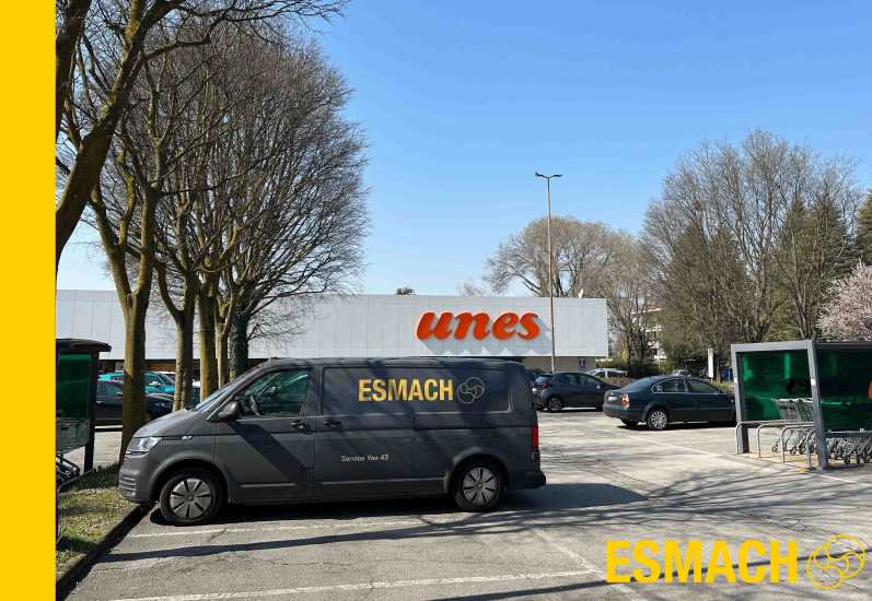 UNES SARONNO
